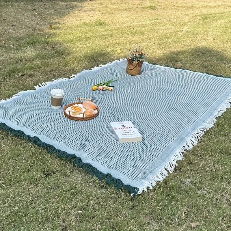 Camping Blanket, Picnic Mat, Durable, Lightweight, Waterproof, Hand Washable, Suitable for Outdoor Use on Lawns and Tents