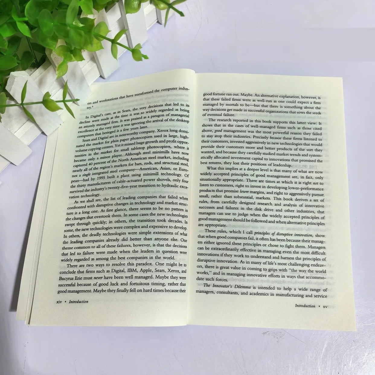 English Book The Innovator's Dilemma : The Revolutionary Book That Will Change The Way You Do Business