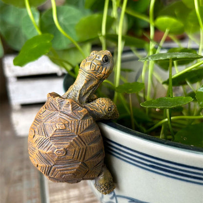 Turtle Pot Hugger – Cute Resin Tortoise for Planters & Garden Decor
