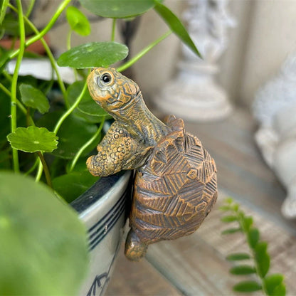 Turtle Pot Hugger – Cute Resin Tortoise for Planters & Garden Decor