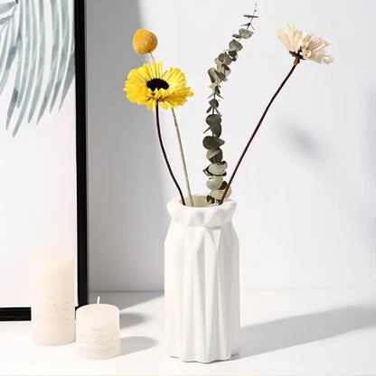 Nordic Plastic Vase Simple Small Fresh Flower Pot Storage Bottle for Flowers Living Room Modern Home Decorations Ornaments