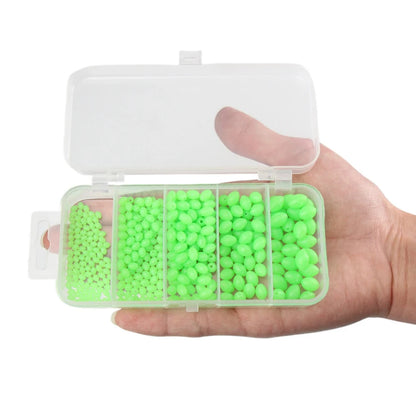 مجموعة من 375 قطعة من خرز الصيد الصلب المضيء ليلاً والديدان الناعمة المتوهجة وطُعم صيد البحر العائم وأدوات الصيد والملحقات