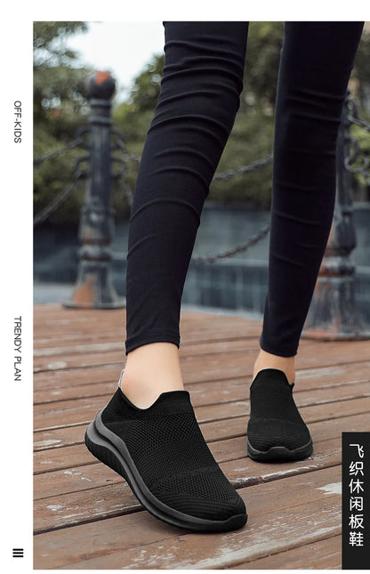 2023 New Comfortable High shoes man and womens classic sneakers Durable White Flat Canvas Shoes size 35-44