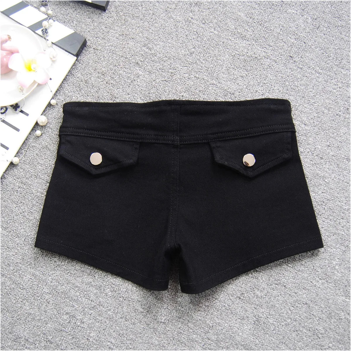 Denim Shorts Women Low-waisted Black Slim Fit Sexy Hot Girls Rivet Belt Design Unique All-match Nightclub Bodycon Summer Y2k