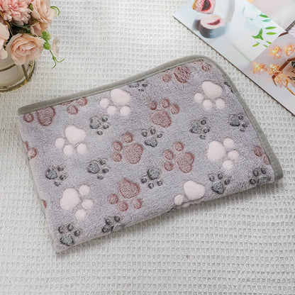Pet Bed Mat Cute Warm Cover Towel Handcrafted Cat Dog Fleece Soft Blanket for Small Medium Large dogs Puppy Pet Supplies ﻿