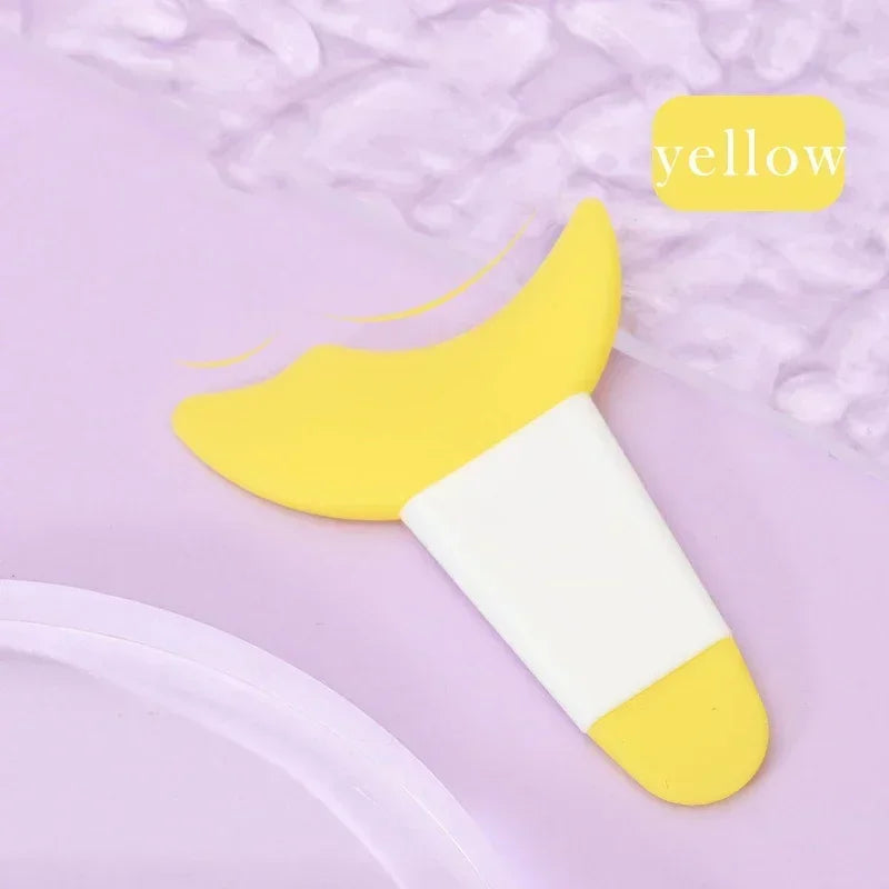 Silicone Eyeliner Stencil Tool – Winged Eye Makeup Guide, Reusable, Easy for Beginners, Certified, DIY Friendly,Skin-Safe,Unisex