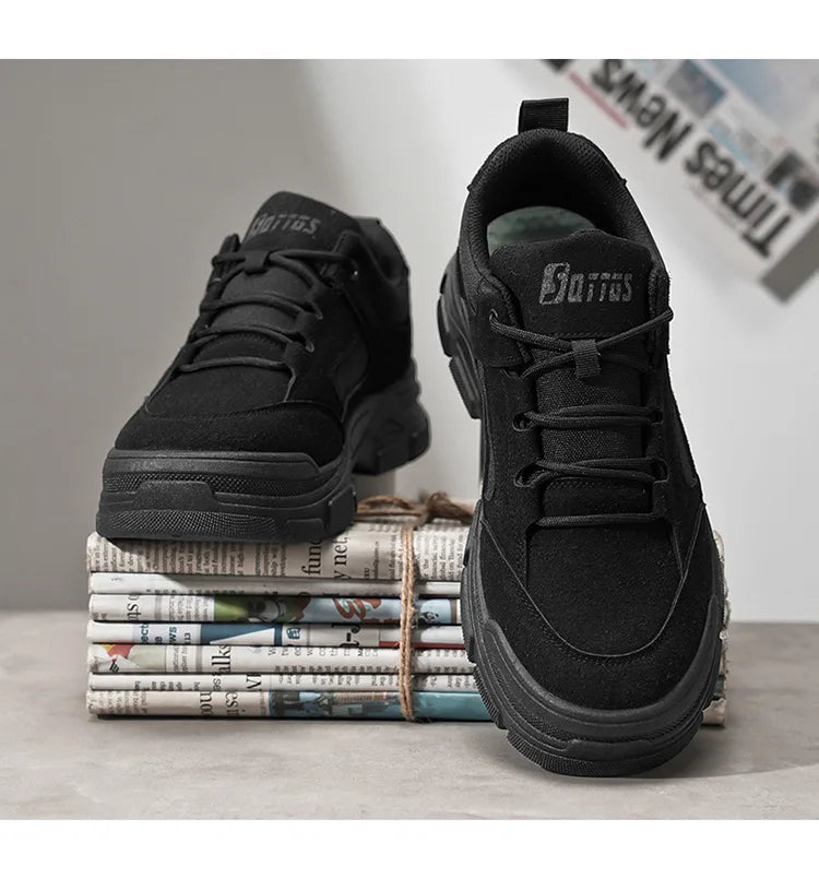 2025 new men's shoes for spring leisure, breathable, anti slip, wear-resistant workwear shoes, men's sports shoes, board shoes