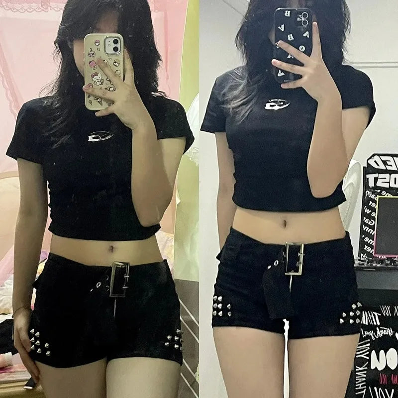 Denim Shorts Women Low-waisted Black Slim Fit Sexy Hot Girls Rivet Belt Design Unique All-match Nightclub Bodycon Summer Y2k