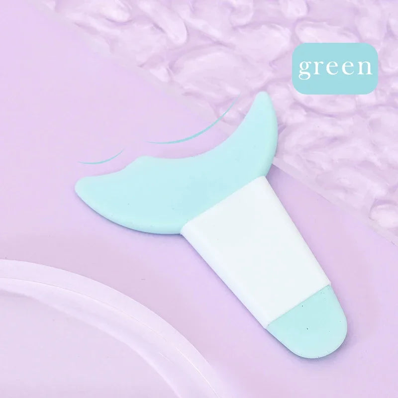 Silicone Eyeliner Stencil Tool – Winged Eye Makeup Guide, Reusable, Easy for Beginners, Certified, DIY Friendly,Skin-Safe,Unisex