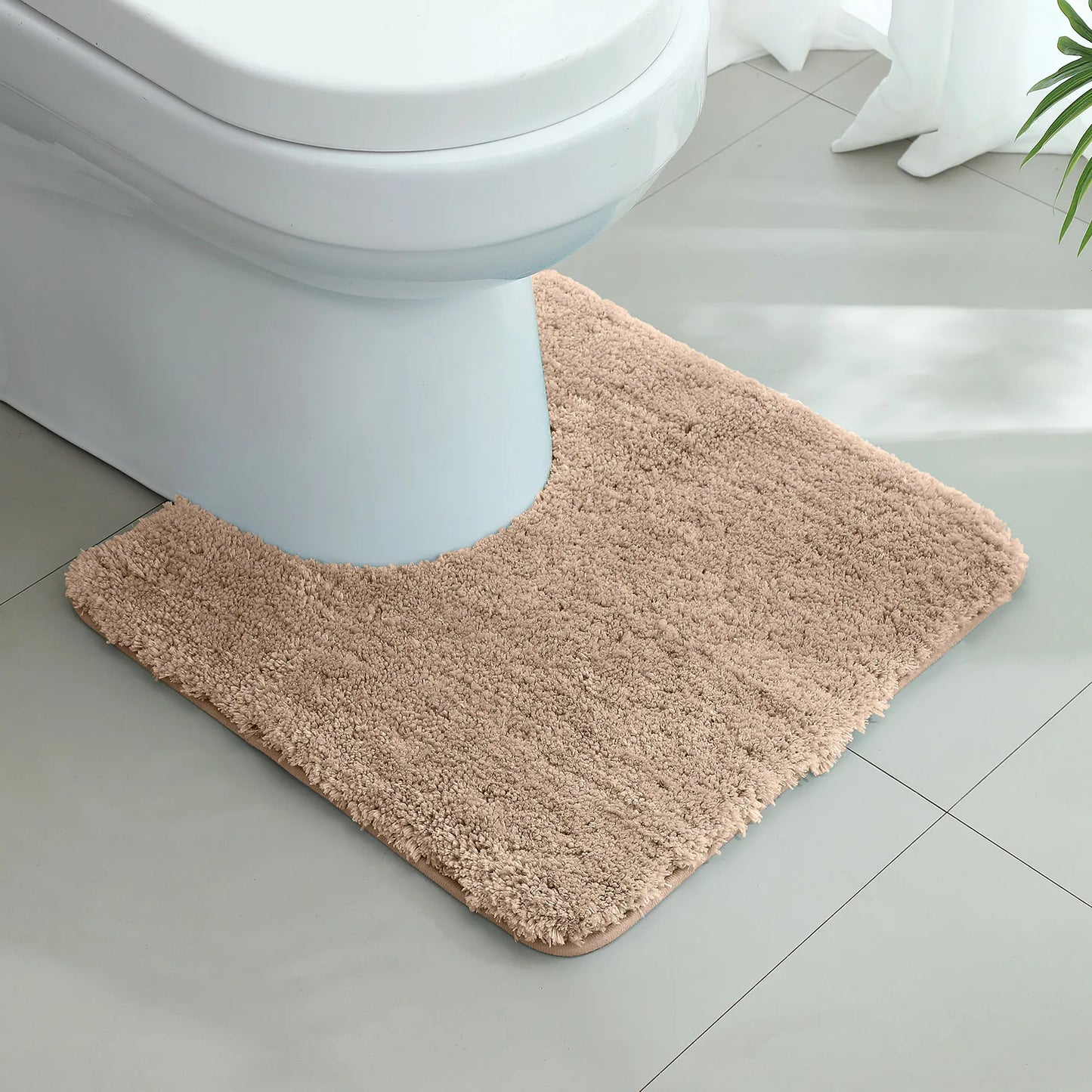A small bathroom mat, non-slip, absorbent mat, thick U-shaped, simple solid color floor mat, toilet mat