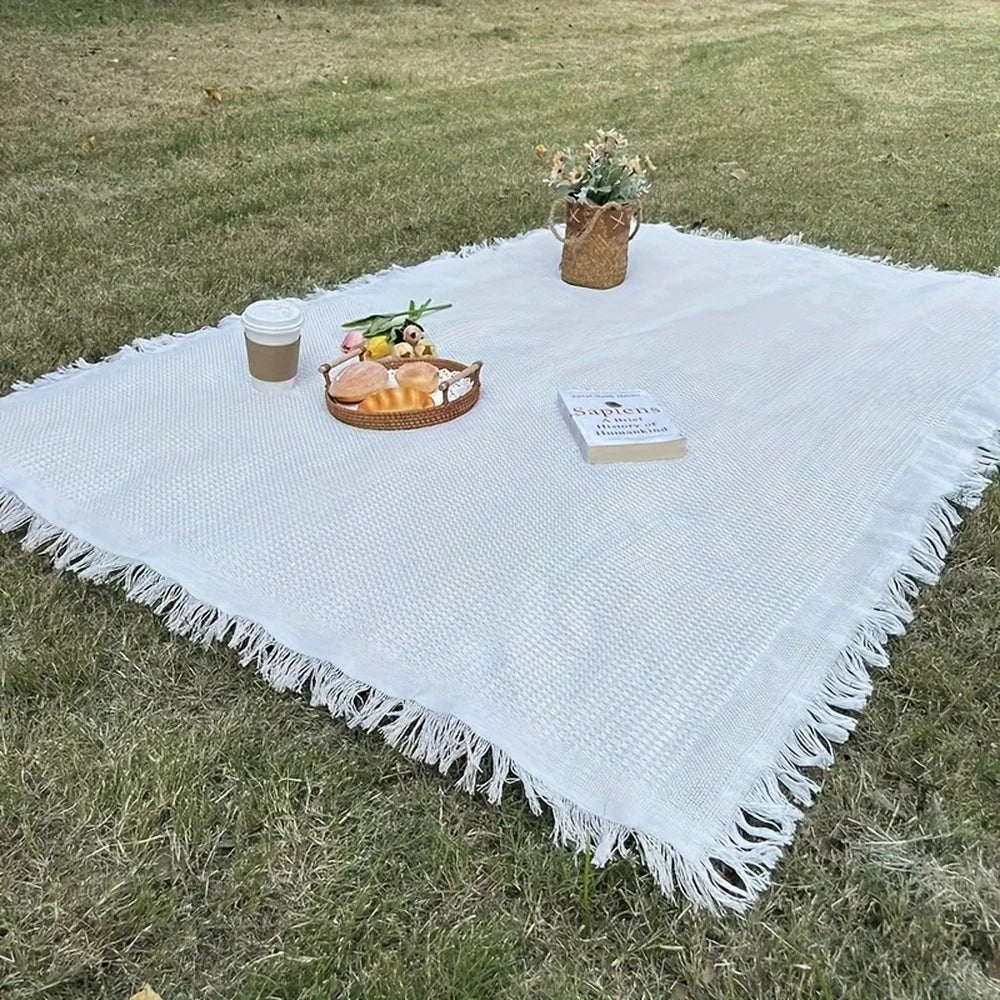 Camping Blanket, Picnic Mat, Durable, Lightweight, Waterproof, Hand Washable, Suitable for Outdoor Use on Lawns and Tents