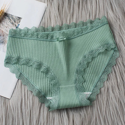 4 Pcs Lace Wavy Trim Bikini Panties, Comfy & Breathable Elastic Intimates Panties, Women's Lingerie & Underwear