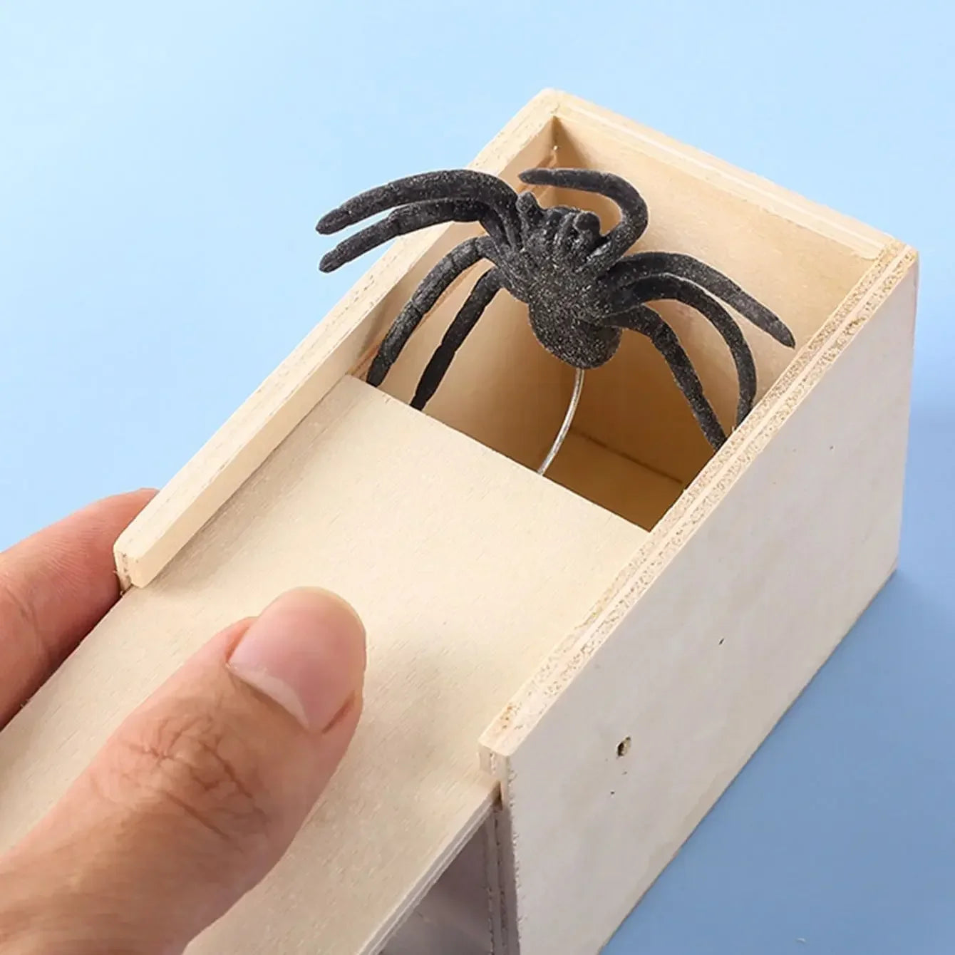 Trick Spider Funny Scare Box Wooden Hidden Box Quality Prank Wooden Scare Box Fun Game Prank Trick Friend Office Toys