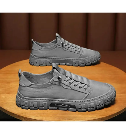 Sneakers for Men New Flats Casual Shoes One Pedal Breathable Men Loafers Stylish and Comfortable High-end Brand Shoes for Men