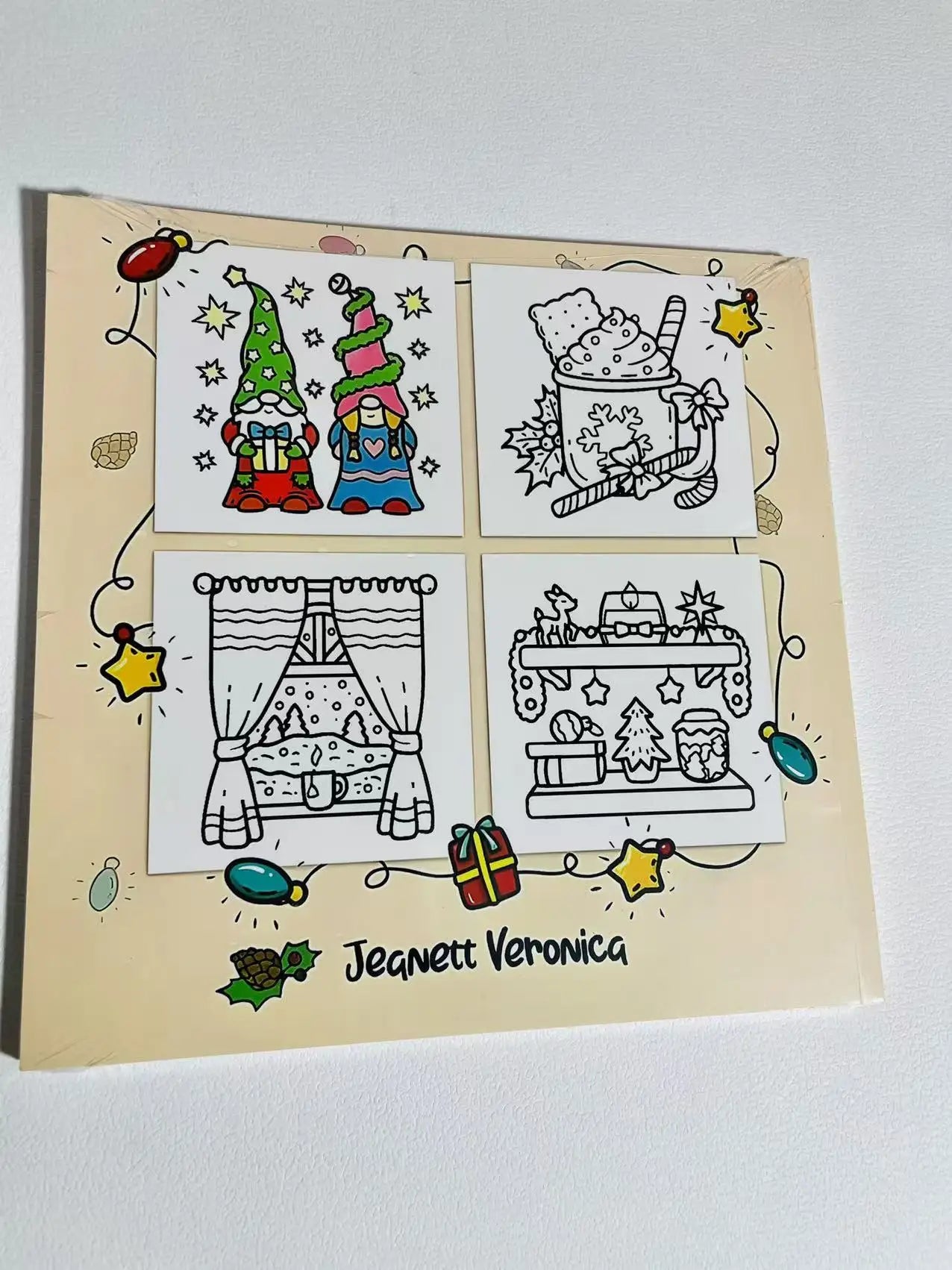 Cute Family Warm Color Graffiti Book, Children's and Preschool Puzzle Drawing Book