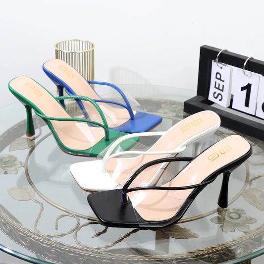 أحذية للنساء 2025 مصمم فاخر جديد ستيليتو شبشب فلوب بمشبك أصابع القدم في الهواء الطلق نعال شفافة سوداء صنادل مزاجية 9 سم