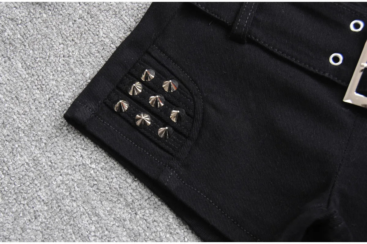 Denim Shorts Women Low-waisted Black Slim Fit Sexy Hot Girls Rivet Belt Design Unique All-match Nightclub Bodycon Summer Y2k