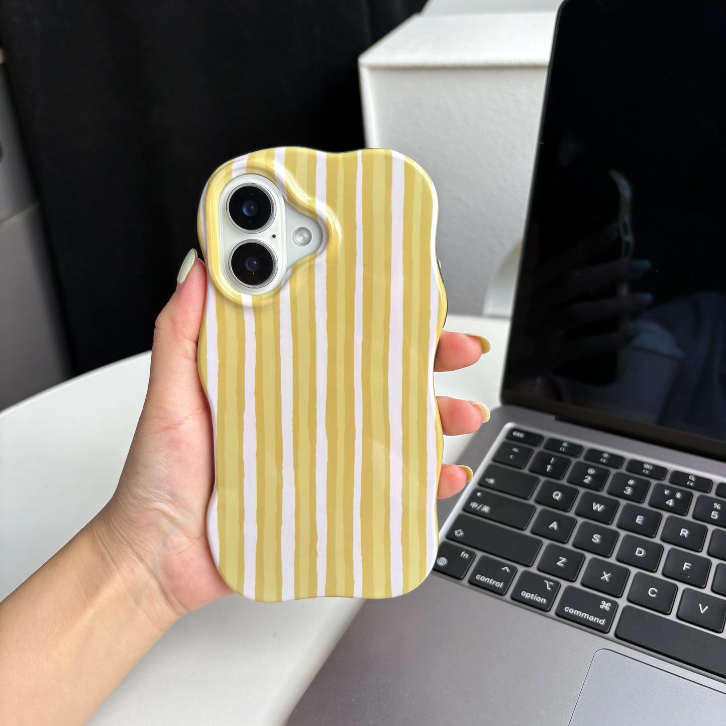 Fashion Simple Green Yellow Stripes Wavy Edges 2-in-1 Glossy Soft Protective Phone Case Cover for iPhone 16 15 14 13 12 Pro Max