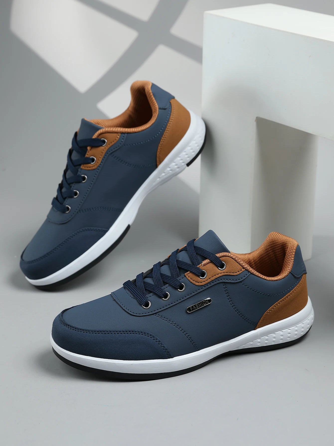 New Men Shoes Fashionable And Comfortable Men Casual Sports Shoes Suitable For Hiking And Walking Casual Sports Shoes