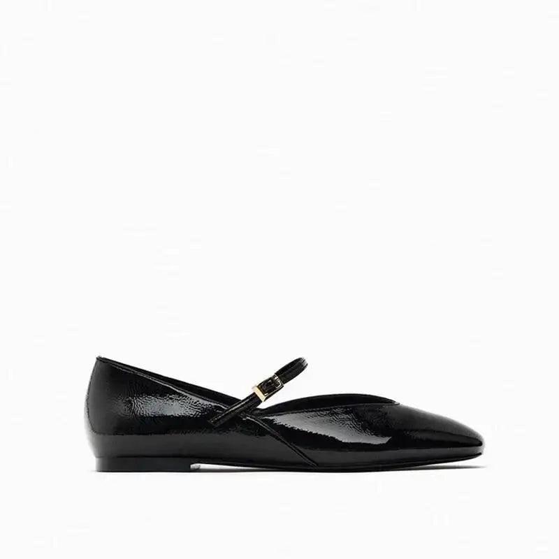 أحذية نسائية ربيعية مصممة باللونين الأحمر والأبيض والأسود للنساء أحذية باليه كاجوال بمقدمة مستديرة أحذية مسطحة من الجلد اللامع للمكتب للنساء