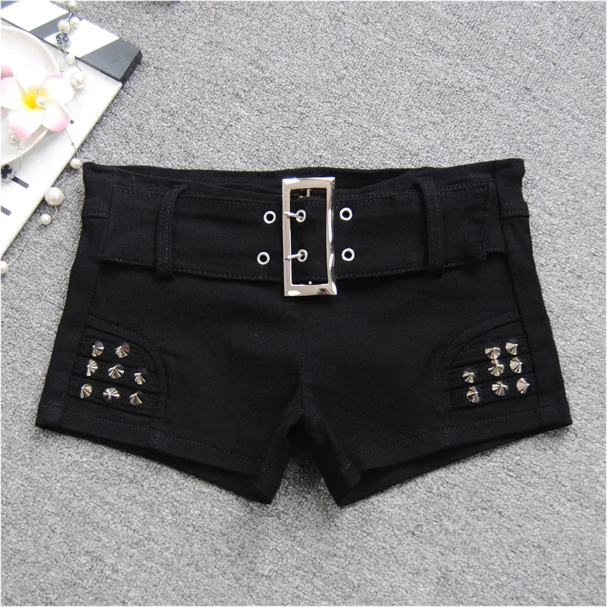 Denim Shorts Women Low-waisted Black Slim Fit Sexy Hot Girls Rivet Belt Design Unique All-match Nightclub Bodycon Summer Y2k