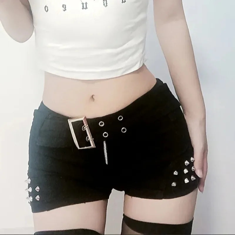 Denim Shorts Women Low-waisted Black Slim Fit Sexy Hot Girls Rivet Belt Design Unique All-match Nightclub Bodycon Summer Y2k