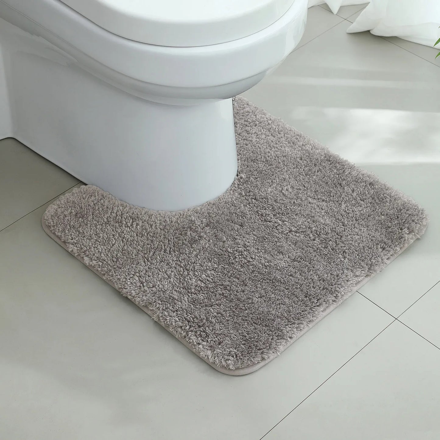A small bathroom mat, non-slip, absorbent mat, thick U-shaped, simple solid color floor mat, toilet mat