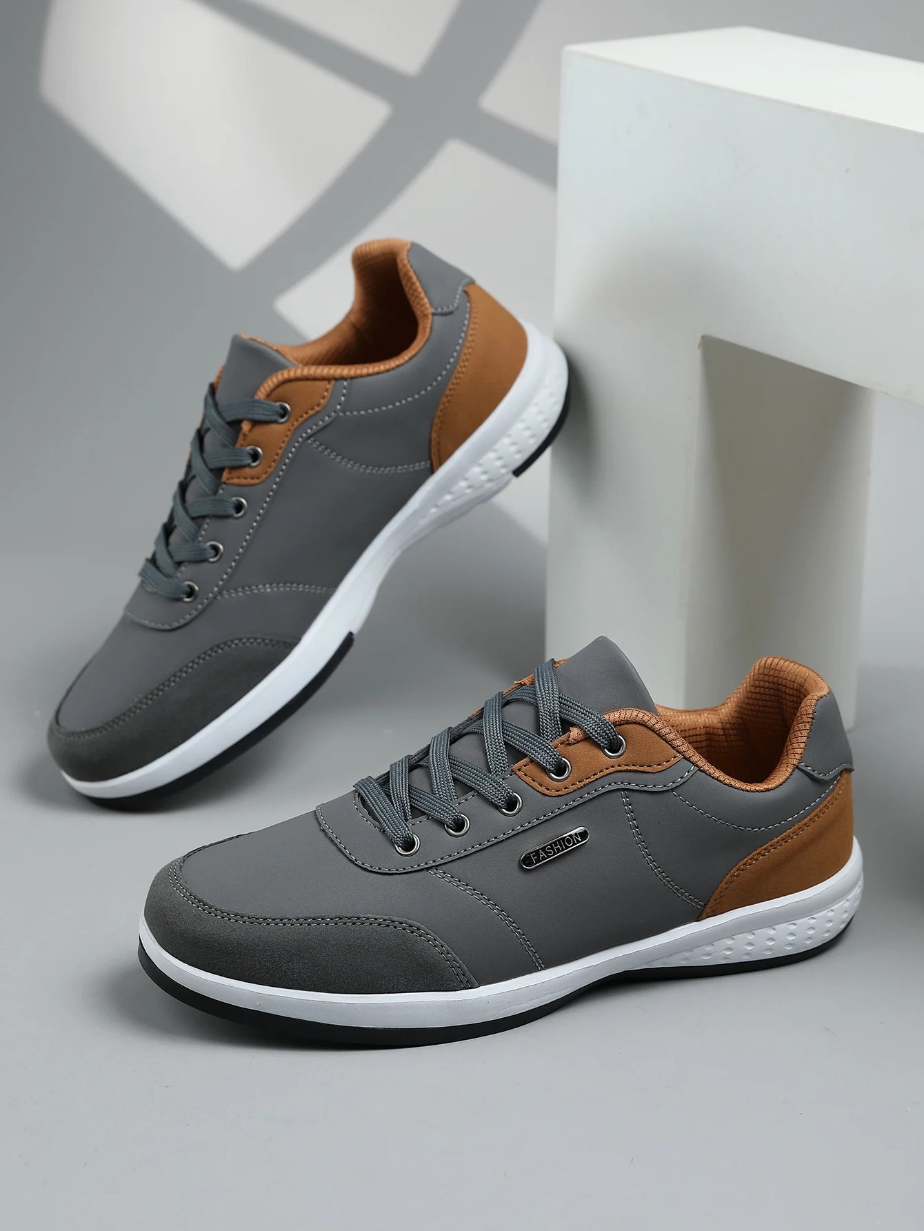 New Men Shoes Fashionable And Comfortable Men Casual Sports Shoes Suitable For Hiking And Walking Casual Sports Shoes