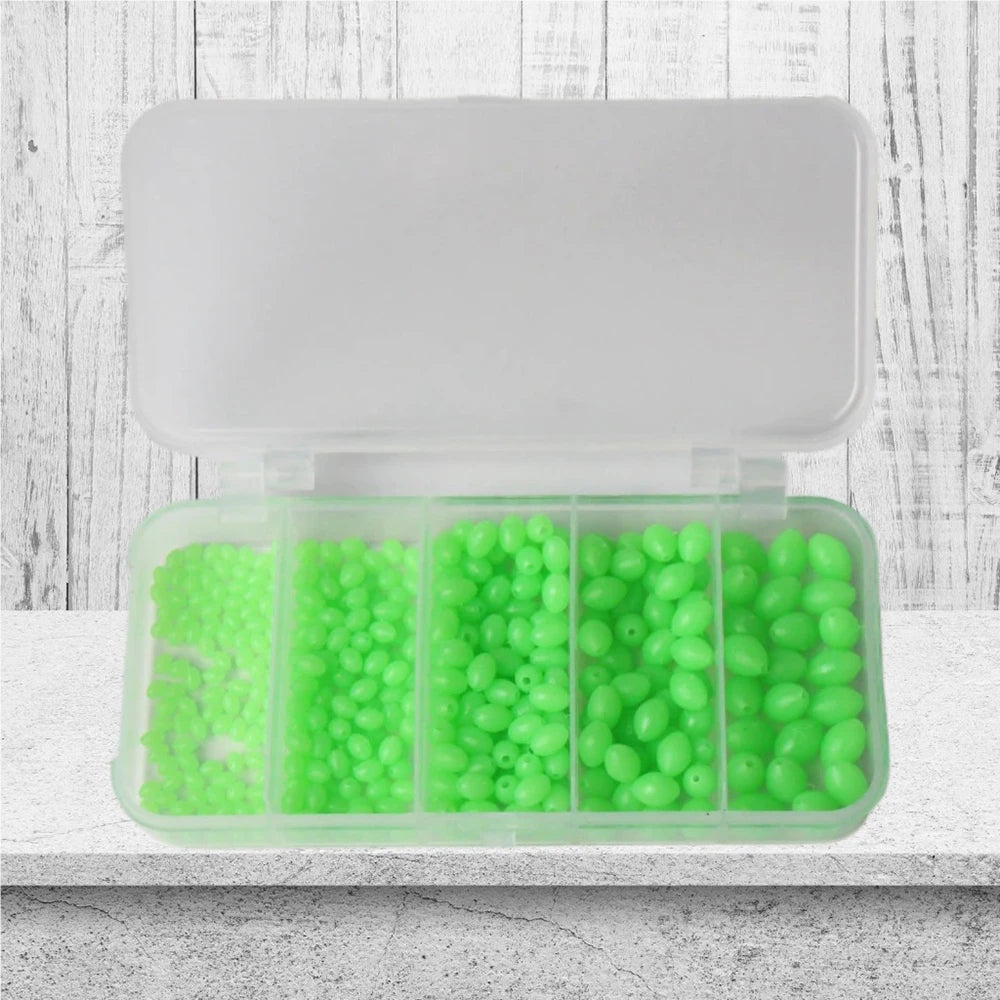 مجموعة من 375 قطعة من خرز الصيد الصلب المضيء ليلاً والديدان الناعمة المتوهجة وطُعم صيد البحر العائم وأدوات الصيد والملحقات