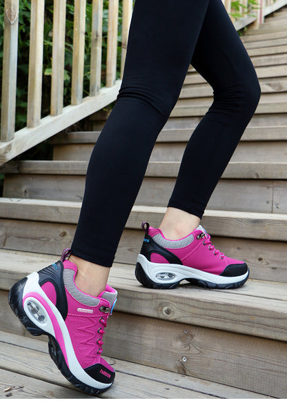 أحذية نسائية 2023 أحذية رياضية كاجوال ذات نعل سميك من تصميم علامة تجارية فاخرة أحذية نسائية للمشي بكعب سميك أحذية رياضية نسائية للمشي لمسافات طويلة