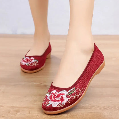 zapatos de mujer women fashion sweet light weight anti skid slip on floral embroidery flat loafers lady casual black shoes ea647