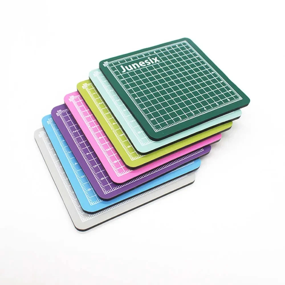 1PC Colorful Mini Model Cutting Mat Engraving Pad Art Supplies Stationery School Supplies 8*8cm for Art Supplies School Tools