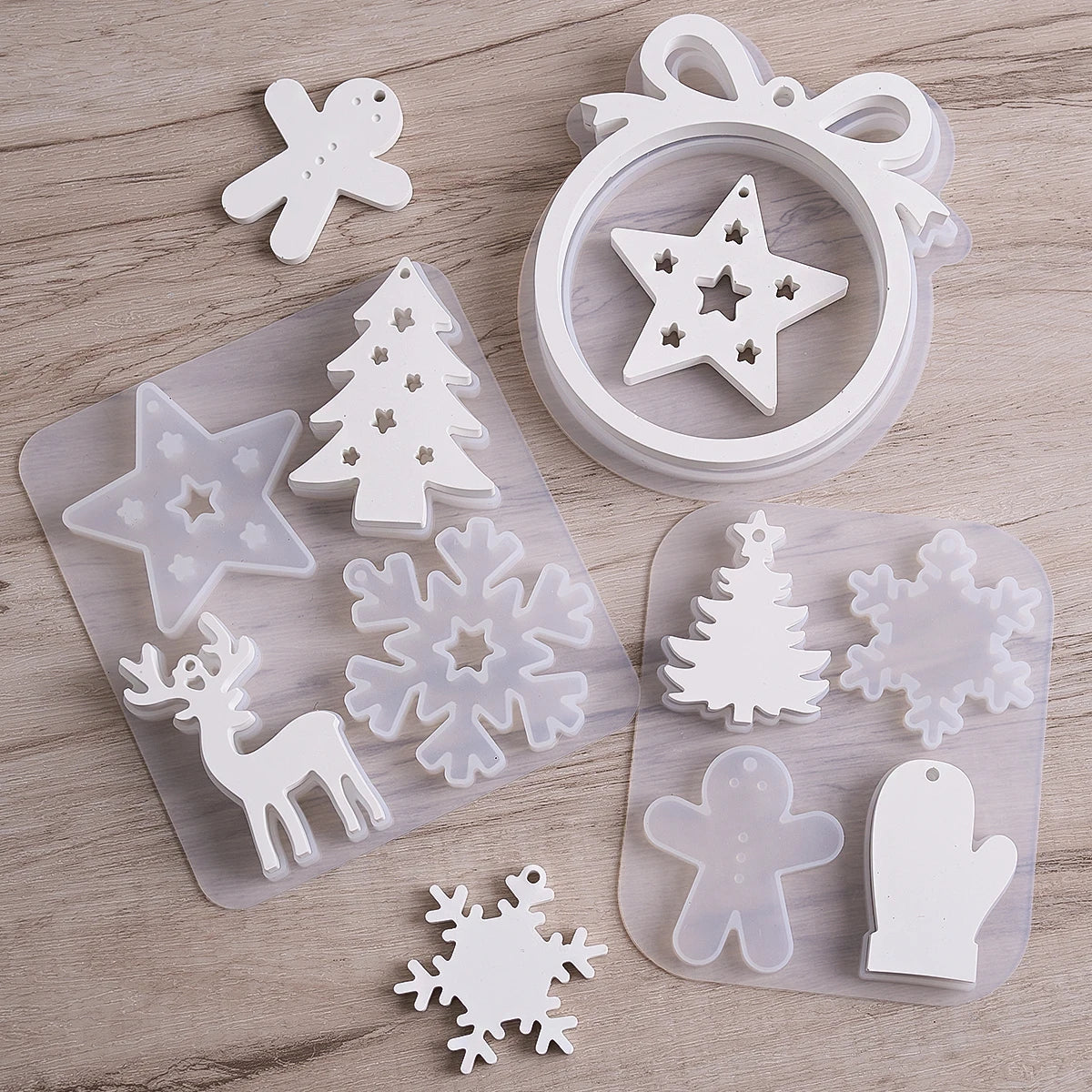 Christmas Series Hanging Pendant Silicone Mold DIY Resin Gypsum Mould Christmas Tree Deer Gloves Snowflake Home Decor Supplies