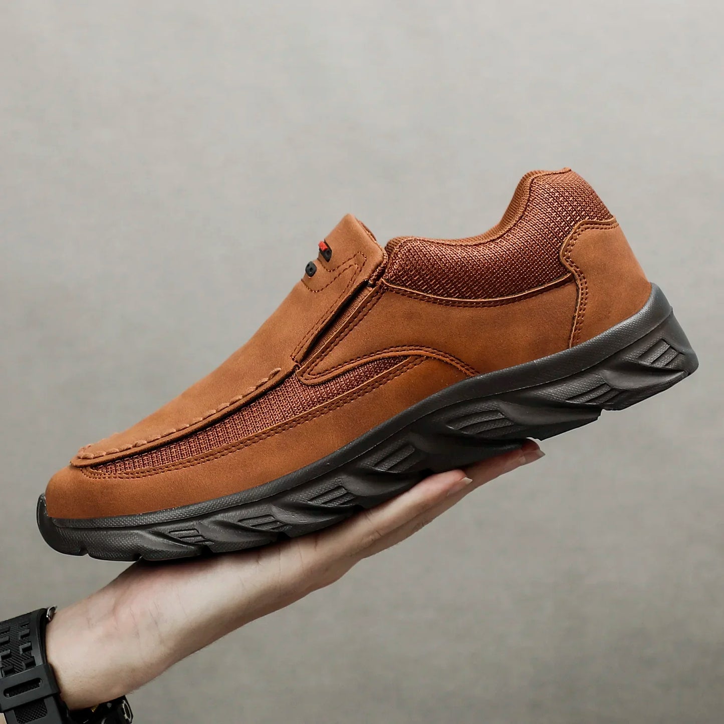 Men Walking Shoes Loafers Sneakers men 2024 New Fashion Handmade Retro Leisure Loafers Shoes Zapatos Casuales Hombres Men Shoes