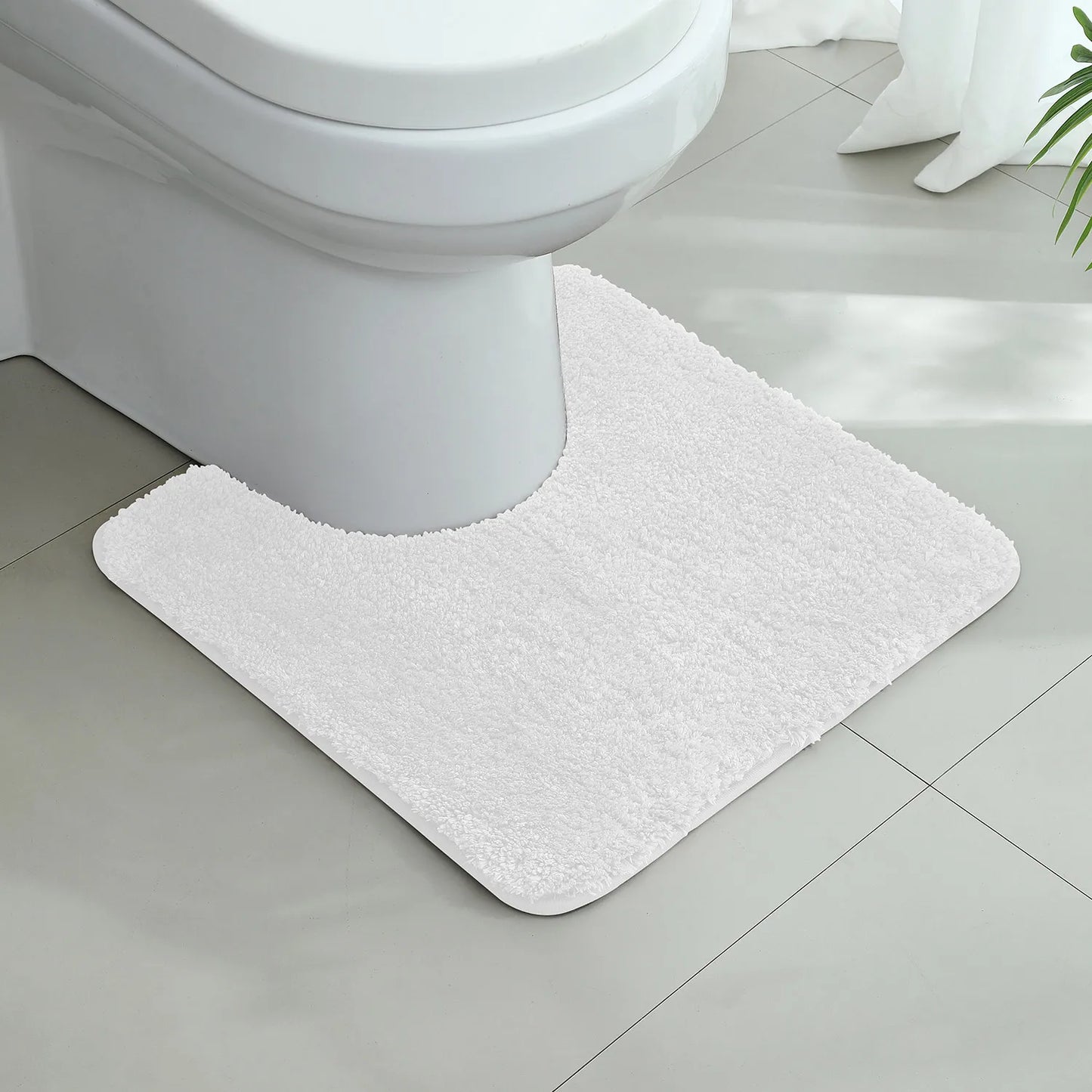 A small bathroom mat, non-slip, absorbent mat, thick U-shaped, simple solid color floor mat, toilet mat
