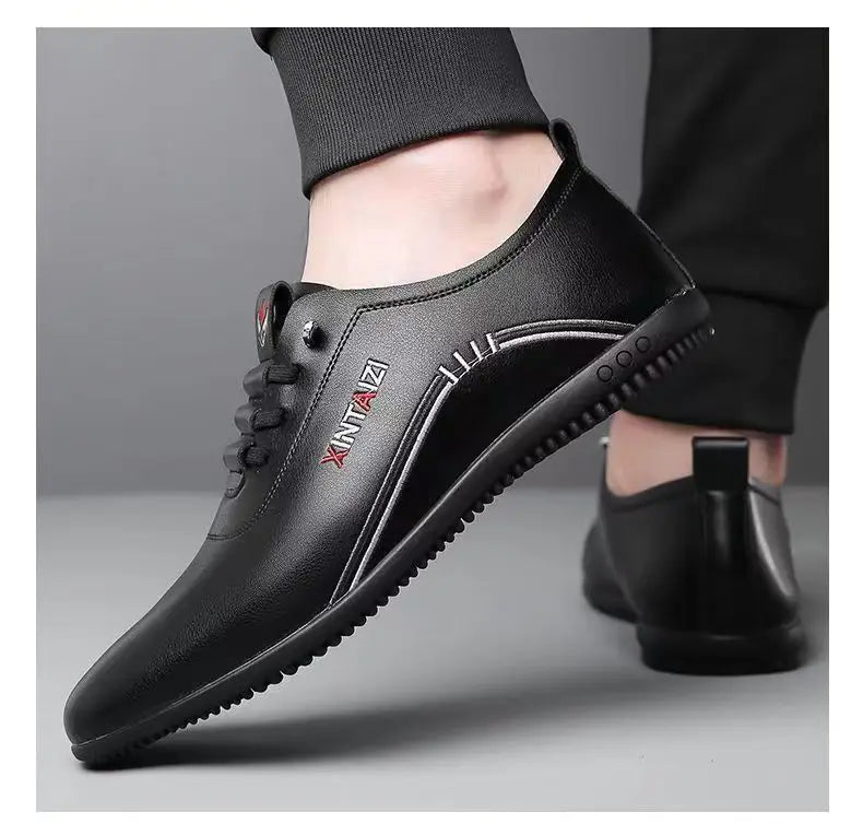 2024 New Casual Shoes for Men Fashion Lightweight Men Walking Shoes Comfortable Slip-on Loafers Outdoor All Match Men Flat Shoes