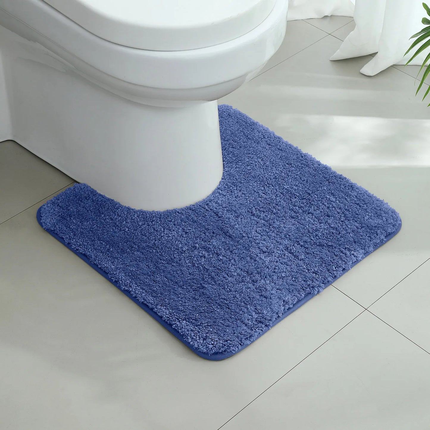 A small bathroom mat, non-slip, absorbent mat, thick U-shaped, simple solid color floor mat, toilet mat